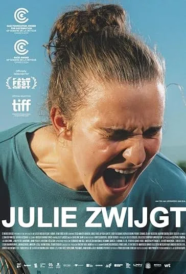 پوستر Julie Keeps Quiet
جولی سکوت میکند